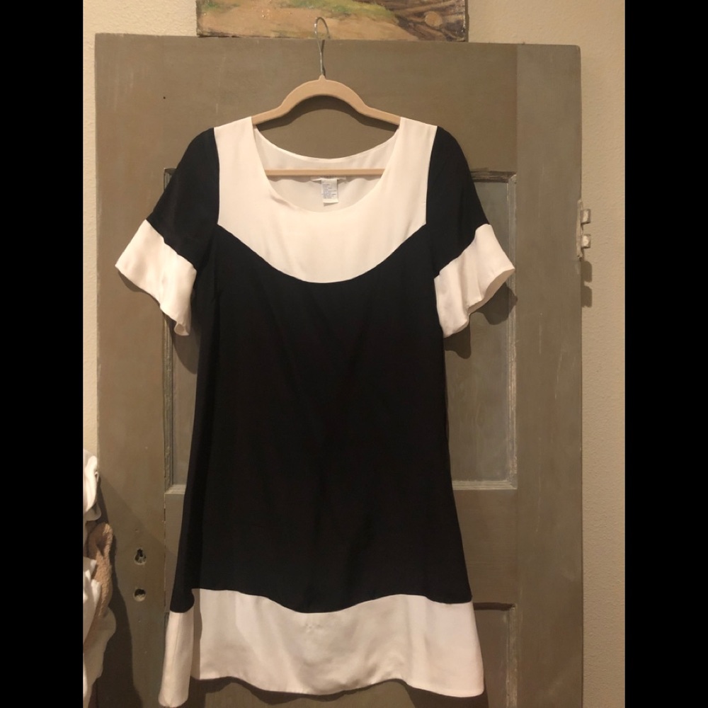100% Silk Black & White Dress by Gracie M